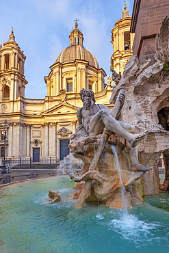 Fontana dei Quattro Fiumi (Fountain of the Four Rivers), River God Ganges, Piazza Navona, Ponte, Rome, Lazio, Italy, Europe