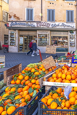 Market stalls, Campo de Fiori, Regola, Rome, Lazio, Italy, Europe