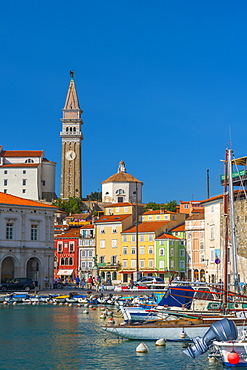 Church of St. George (Cerkev sv. Jurija) in background, Old Town Harbour, Piran, Primorska, Slovenian Istria, Slovenia, Europe