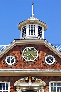 The brick Georgian-style Old Colony House dating from 1741, a National Historic Landmark used in the Steven Spielberg film Amistad, on Washington Square in Newport, Rhode Island, New England, United States of America, North America