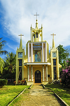 Yohanes Church on this Christian coral fringed holiday island and scuba diving destination, Bunaken Island, Sulawesi, Indonesia, Southeast Asia, Asia