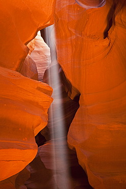 Beam of light in Upper Antelope Canyon, Slot Canyon, Page, Arizona, USA