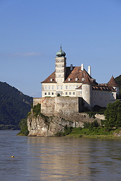 Schloss Schoenbuehel Palace on the Danube River, Wachau, Mostviertel, Lower Austria, Austria, Europe