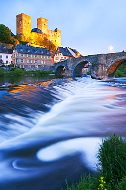 Old Lahn Bridge at dusk, Lahn river, Runkel an der Lahn, Hesse, Germany, Europe