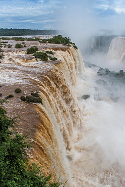 Iguazú Falls, Iguazú River, border between Brazil and Argentina, Foz do Iguaçu, Paraná, Brazil, South America