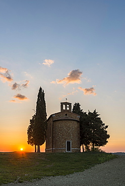 Cappella della Madonna di Vitaleta, chapel at sunset, Val d'Orcia, Tuscany, Italy, Europe