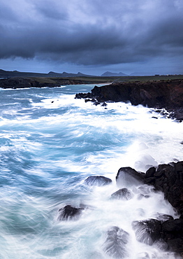 Atlantic Ocean, near Dunquin, Dingle Peninsula, County Kerry, Ireland, Europe