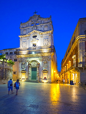 Church of Santa Lucia alla Badia on cathedral square, La Vergine del Piliere, Syracuse, Province of Syracuse, UNESCO World Heritage Site, island of Ortigia, Ortigia, Sicily, Italy, Europe