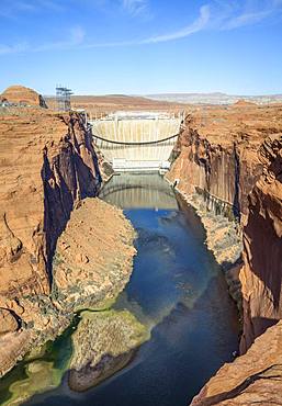 View of Glen Canyon Dam and Colorado River, Glen Canyon Dam Overlook, Lake Powell, near Page, Arizona, USA, North America