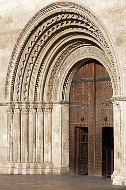 Romanesque portal with round arches, Cathedral of Valencia, Ciutat Vella, Old Town, Valencia, Spain, Europe