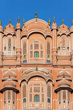 Frontal Facade of Hawa Mahal, Palace of Winds, Jaipur, Rajasthan, India, Asia