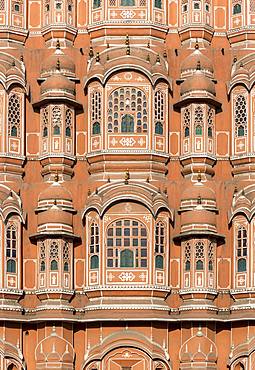 Close-up of facade of Hawa Mahal, Palace of Winds, Jaipur, Rajasthan, India, Asia