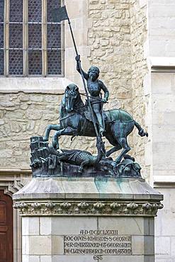 Sculpture of Saint George with the dragons in front of the Reformed Church in Wolfsgasse, Cluj-Napoca, Transylvania, Romania, Europe