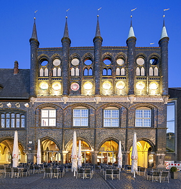 Historical City Hall, Neues Gemach, Blue Hour, Market, Luebeck, Schleswig-Holstein, Germany, Europe