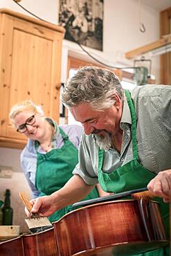 Master Luthier Rainer W. Leonhardt, Mittenwald, Bavaria, Germany, Europe