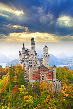 Neuschwanstein Castle in autumn, near Schwangau, Ostallgaeu, Allgaeu, Swabia, Bavaria, Germany, Europe