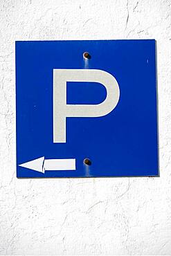 Parking sign, parking space