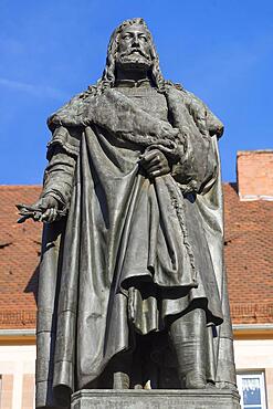 Albrecht Duerer Monument, design by Christian Daniel Rauch, inaugurated in 1840, Nuremberg, Middle Franconia, Bavaria (1) (2), Christian Daniel Rauch cast by Jacob Daniel Burgschmiet, Germany, Europe