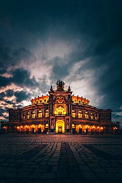 Semper Opera House, Theaterplatz, by night, Dresden, Saxony, Germany, Europe