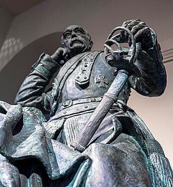 Kaiser Wilhelm bronze in the entrance hall of the Deutsches Museum, Berlin, Germany, Europe