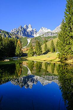 Almsee with Bischofsmuetze, Oberhofalm, Hinterwinkl, Gosaukamm, Filzmoos, Pongau, Land Salzburg, Austria, Europe