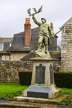 War memorial to the fallen of the 1st World War at the Place de la Liberte, medieval old town of Domfront, Domfront en Poiraie, department of Orne, Normandy region, France, Europe