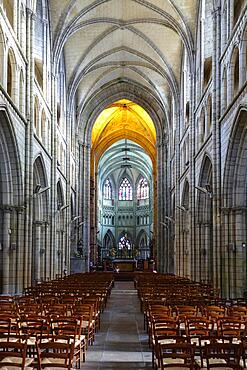 Nave and choir, Gothic cathedral of Saint-Paul Aurelien, Saint-Pol-de-Leon, department of Finistere Penn ar Bed, region of Brittany Breizh, France, Europe