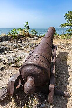 Old cannons, Ruins of Fort James, Unesco site Kunta Kinteh or James island, Western slave trade, Gambia, Africa