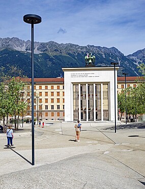 Liberation Monument, Landhaus, Parliament of Tyrol, Landhausplatz, Innsbruck, Tyrol, Austria, Europe