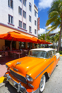 Ocean Drive and Art Deco architecture and classic vintage car, Miami Beach, Miami, Florida, United States of America, North America
