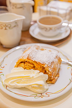 Apple strudel with cream