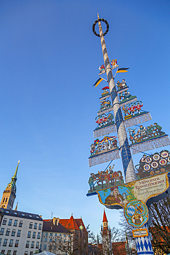 View of Viktualienmarkt at Christmas, Munich, Bavaria, Germany, Europe