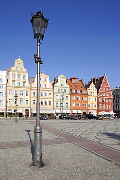 Colourful architecture, Salt Square, Old Town, Wroclaw, Silesia, Poland, Europe
