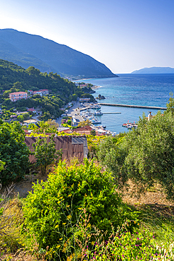 View of harbour in Poros, Poros, Kefalonia, Ionian Islands, Greek Islands, Greece, Europe