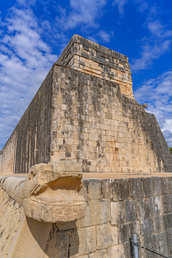 View of Mayan Ruins, Chichen Itza, UNESCO World Heritage Site, Yucatan State, Yucatan Peninsula, Mexico, North America