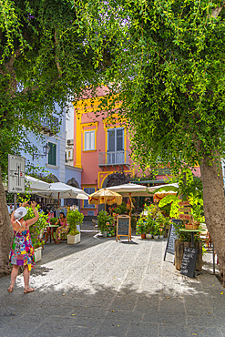 View of cafes in Piazza Giacomo Matteotti, Forio, Island of Ischia, Campania, Italy, Europe