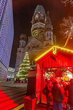 View of Kaiser Wilhelm Memorial Church and market stalls at Christmas, Breitscheidplatz, Berlin, Germany, Europe