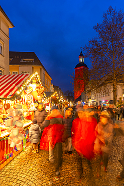 View of Christmas Market stalls in the market square in Altstadt Spandau at dusk, Spandau, Berlin, Germany, Europe