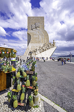 View of Monument to the Discoveries (Padrão dos Descobrimentos) on a sunny day, Lisbon, Portugal, Europe