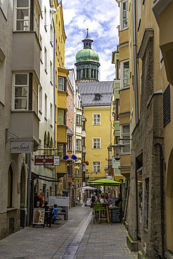 View of narrow street in the old town of Innsbruck on a sunny day in summer, Innsbruck, Tyrol Region, Austria, Europe