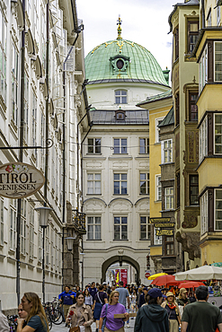 View of narrow street in the old town of Innsbruck on a sunny day in summer, Innsbruck, Tyrol Region, Austria, Europe