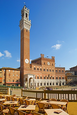 Piazza del Campo, Palazzo Pubblico and Torre del Mangia, Siena, UNESCO World Heritage Site, Tuscany, Italy, Europe