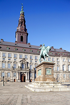 Christiansborg Palace and statue, Copenhagen, Denmark, Scandinavia, Europe