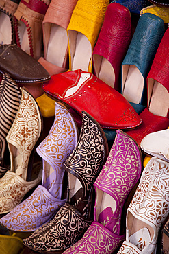 Colourful slippers, Marrakesh, Morocco, North Africa, Africa