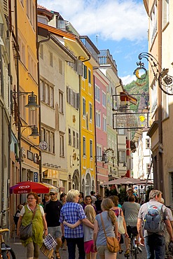 Busy street, Bolzano, Bolzano Province, Trentino-Alto Adige, Italy, Europe