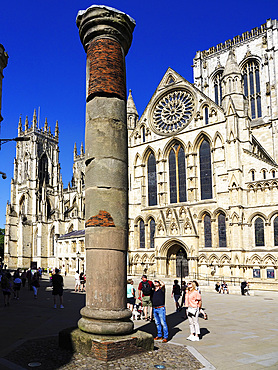 Roman Column and York Minster in Minster Yard, York, Yorkshire, England, United Kingdom, Europe