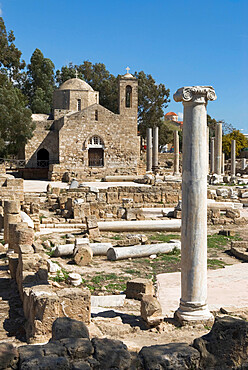 Agia Kyriaki (columns of early Christian Basilica) and the church of Panagia Chrysopolitissa, Paphos, UNESCO World Heritage Site,  Cyprus, Europe