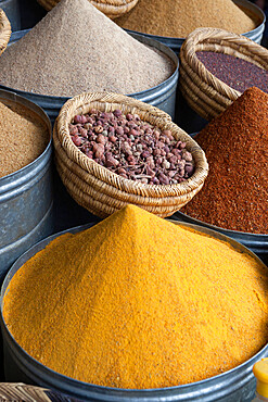 Spices in the souk, Marrakech, Morocco, North Africa, Africa