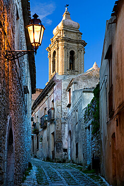 Cobbled alleyway at dusk, Erice, Sicily, Italy, Europe