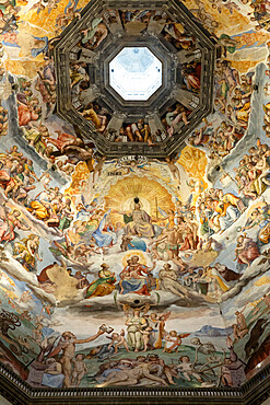 Dome fresco of The Last Judgement by Giorgio Vasari and Federico Zuccari inside the Duomo, Florence, UNESCO World Heritage Site, Tuscany, Italy, Europe